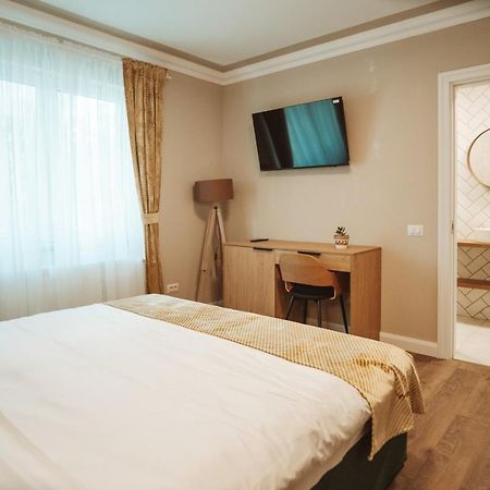 קאמפולונג מולדובנסק B59 Boutique Hotel מראה חיצוני תמונה