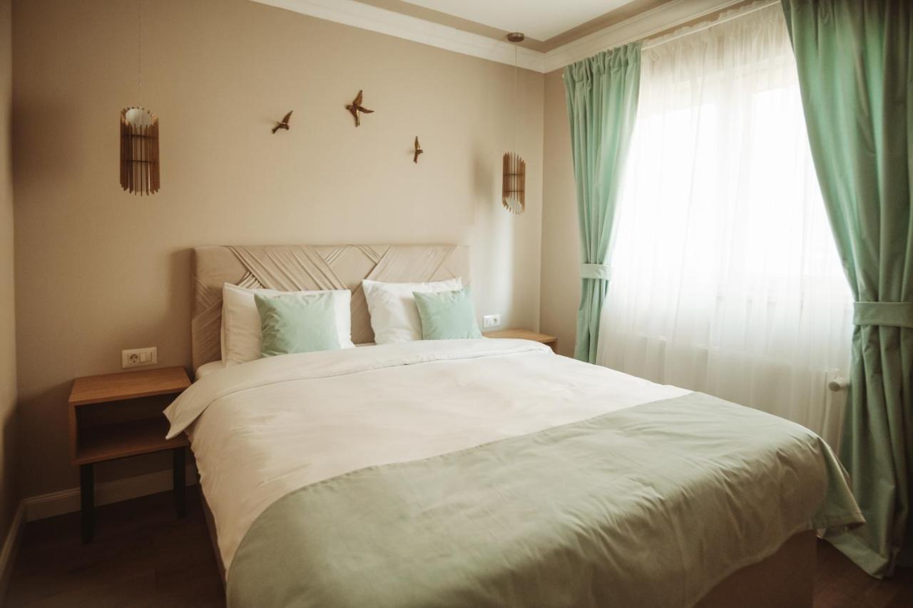 קאמפולונג מולדובנסק B59 Boutique Hotel מראה חיצוני תמונה